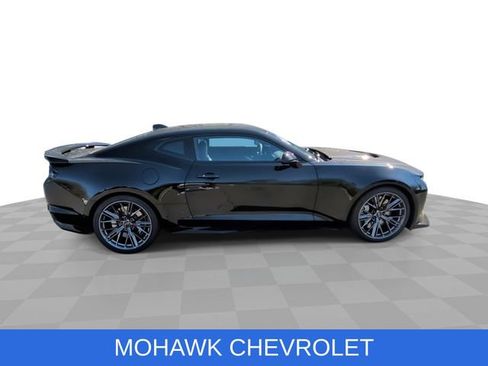 Used 2023 Chevrolet Camaro ZL1 RWD image 9