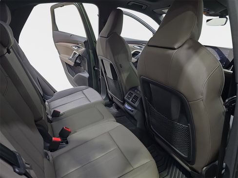 Certified 2025 Audi Q5 Prestige w/ 20" Wheel Package image 13