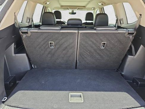 Used 2019 Volkswagen Atlas SE w/ Panoramic Sunroof Package FWD image 6