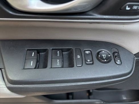 Used 2017 Honda CR-V EX-L image 18