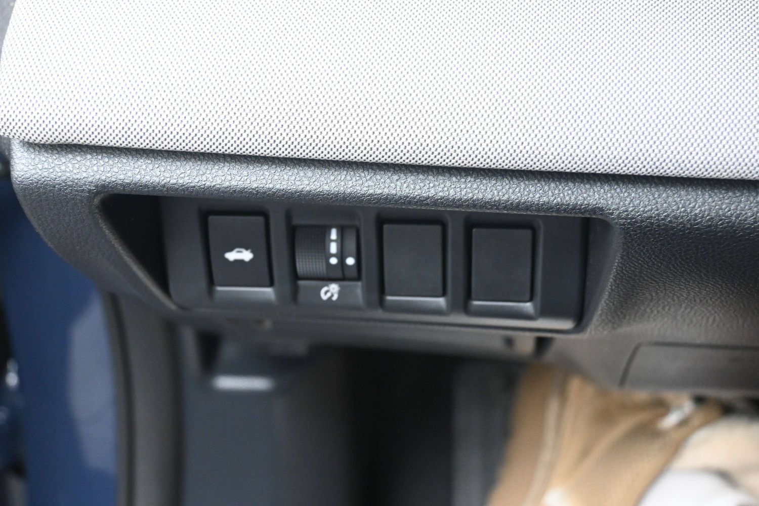Certified 2025 Subaru Legacy Premium AWD/4WD image 23