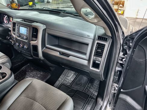Used 2019 RAM 1500 Express w/ Express Value Package AWD/4WD image 28