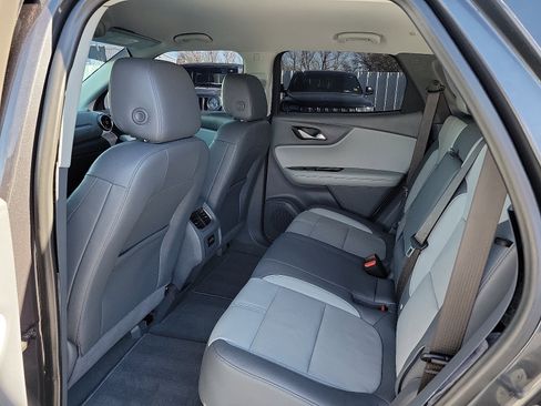 Used 2022 Chevrolet Blazer LT image 11