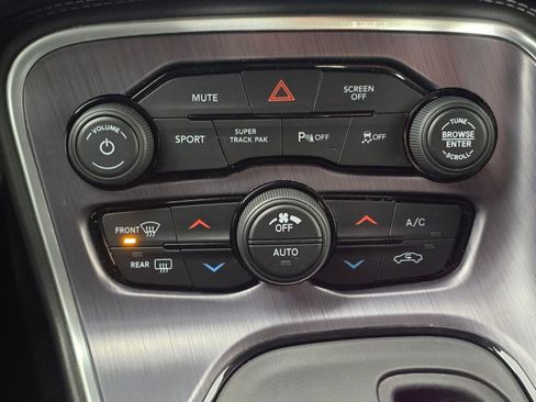 Used 2018 Dodge Challenger R/T Scat Pack w/ Driver Convenience Group image 36