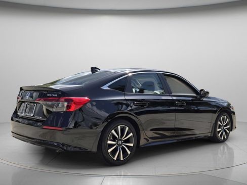 Certified 2024 Honda Civic EX image 7
