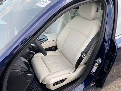 New 2026 BMW 530i xDrive 530i xDrive w/ Premium Package image 11