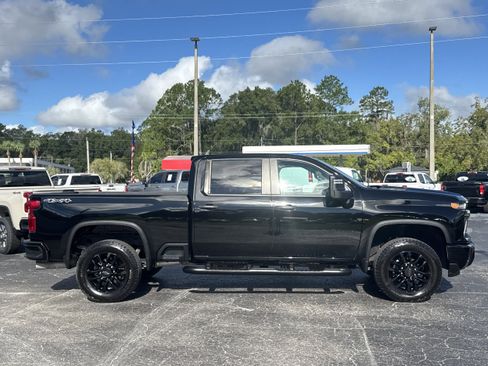 Used 2025 Chevrolet Silverado 2500 Custom w/ Custom Value Package AWD/4WD image 10