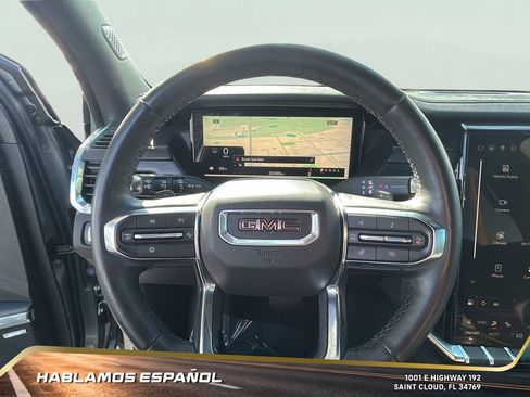 Used 2025 GMC Acadia Elevation image 19