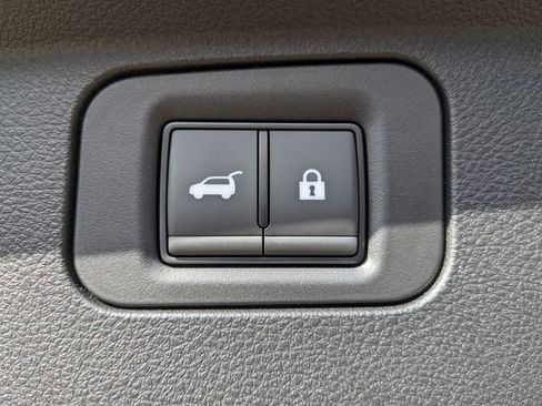 New 2026 Nissan Armada SL w/ Captain's Chari Seat Package image 15