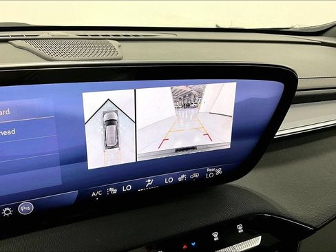 Used 2025 Buick Enclave Sport Touring FWD image 27