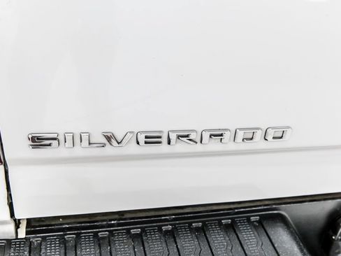 Used 2024 Chevrolet Silverado 2500 Custom w/ Custom Value Package AWD/4WD image 5