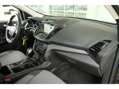 Used 2018 Ford Escape SE w/ SE Sync 3 Package AWD/4WD image 35