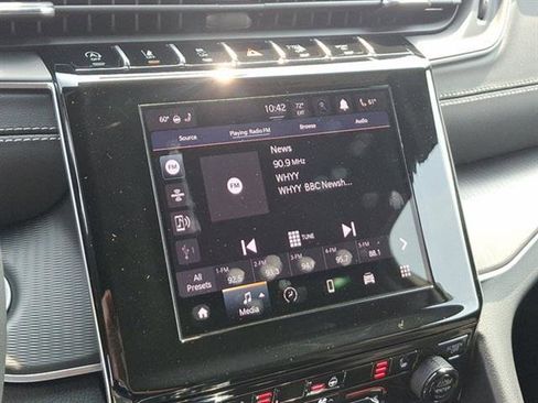 New 2025 Jeep Grand Cherokee L Altitude image 38