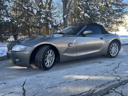 Used 2003 BMW Z4 2.5i image 1