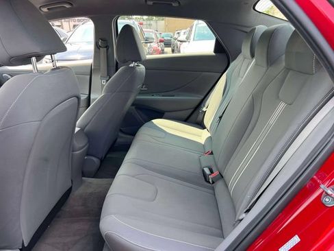 Certified 2023 Hyundai Elantra SEL FWD image 12