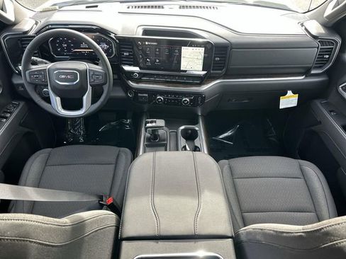 New 2026 GMC Sierra 1500 Elevation image 7