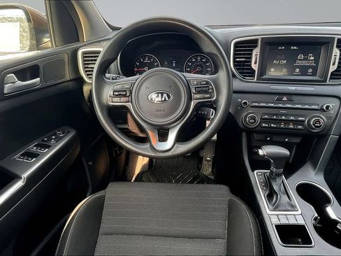 Used 2019 Kia Sportage LX w/ LX Popular Package AWD/4WD image 8