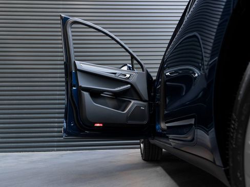 New 2025 Porsche Macan image 13