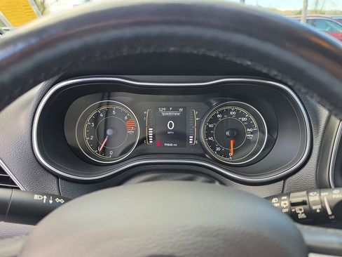 Used 2020 Jeep Cherokee Latitude Plus w/ Cold Weather Group image 12