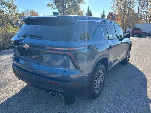 Used 2024 Chevrolet Traverse LS w/ LPO, Floor Liner Package FWD image 3