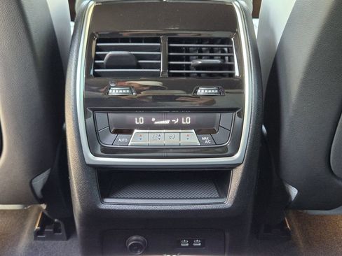 Used 2025 BMW X5 sDrive40i w/ M Sport Package RWD image 38