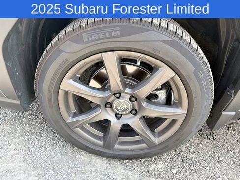 Used 2025 Subaru Forester Limited AWD/4WD image 22