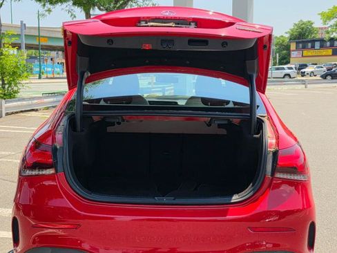 Used 2019 Mercedes-Benz A 220 4MATIC image 9