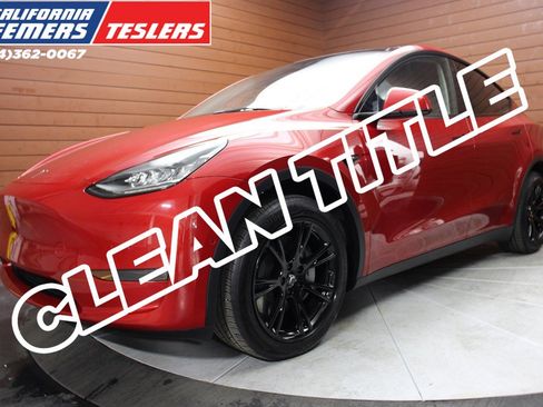 Used 2022 Tesla Model Y Long Range image 1