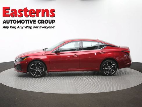 Used 2023 Nissan Altima 2.5 SR w/ SR Premium Package AWD/4WD image 60