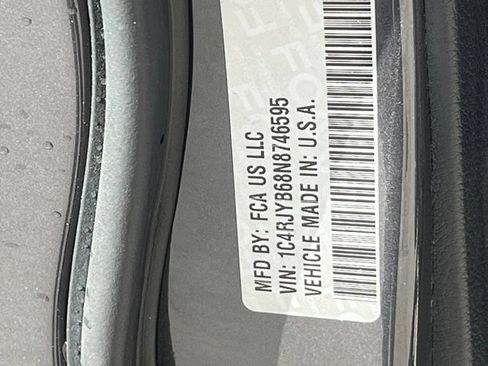 Used 2022 Jeep Grand Cherokee Limited 4xe AWD/4WD image 38
