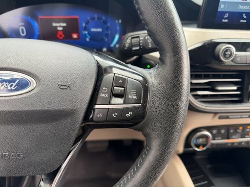 Used 2021 Ford Escape SEL w/ Technology Package FWD image 20
