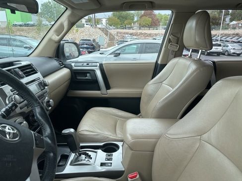 Used 2011 Toyota 4Runner SR5 w/ Premium Pkg w/Leather RWD image 8