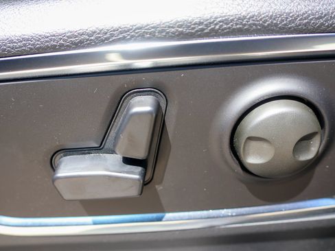New 2026 RAM 1500 Laramie w/ Night Edition AWD/4WD image 5