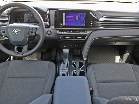 Used 2026 Toyota Camry LE w/ Convenience Package FWD image 2