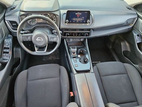 Used 2024 Nissan Rogue S image 8