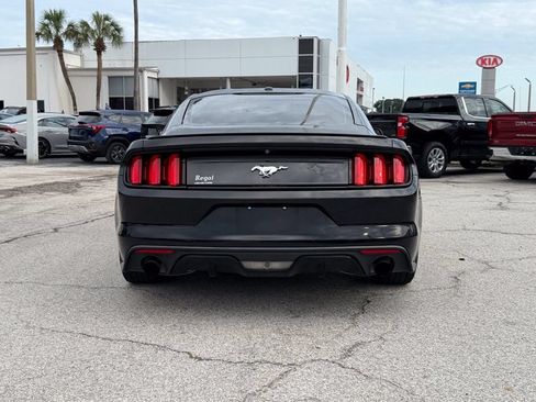Used 2017 Ford Mustang Premium RWD image 6
