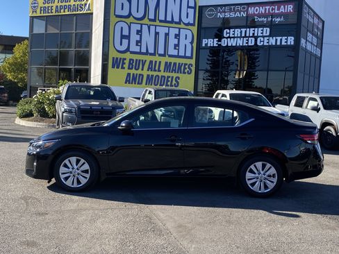 Used 2024 Nissan Sentra S image 6