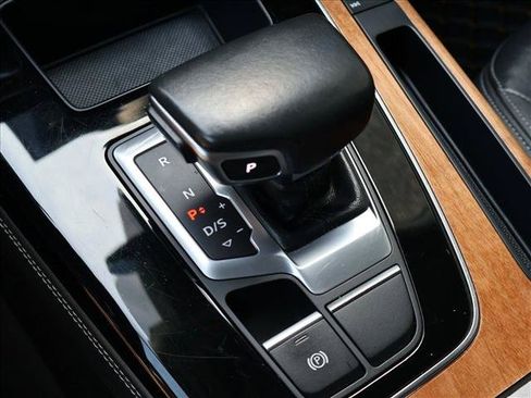 Used 2021 Audi Q5 2.0T Premium Plus AWD/4WD image 18