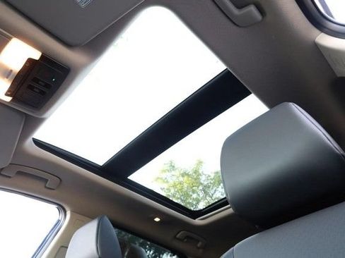 Certified 2025 Nissan Rogue SV w/ SV Premium Package FWD image 9
