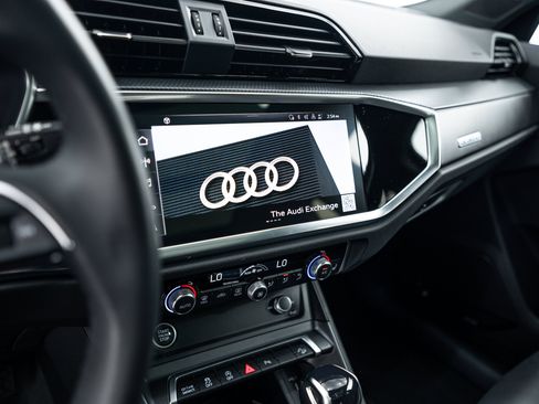 Certified 2023 Audi Q3 2.0T Premium Plus w/ Premium Plus Package AWD/4WD image 14