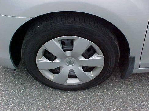 Used 2009 Toyota Camry FWD image 5