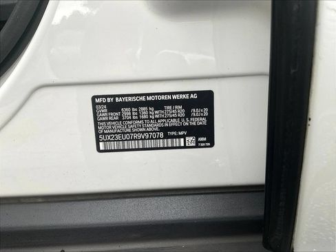 Used 2024 BMW X5 xDrive40i w/ Parking Assistance Package AWD/4WD image 15