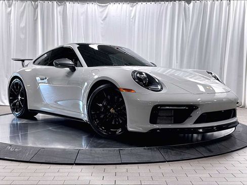 Used 2024 Porsche 911 Carrera T RWD image 11
