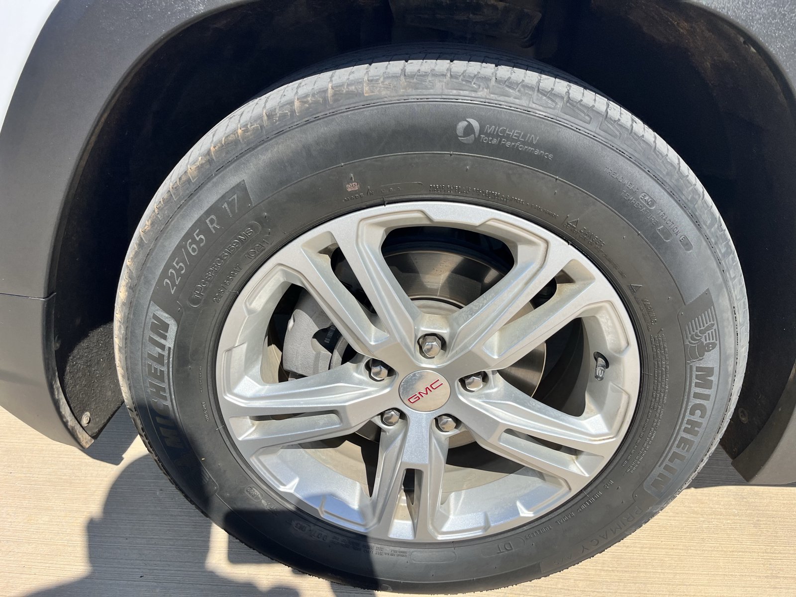 Used 2022 GMC Terrain SLE w/ Driver Convenience Package FWD image 28