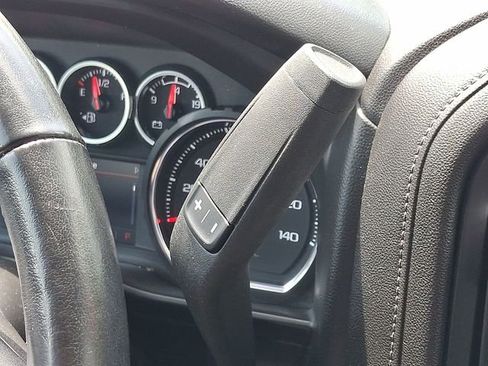 Used 2020 Chevrolet Silverado 1500 LT w/ Convenience Package AWD/4WD image 15