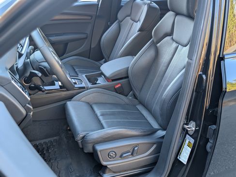 Used 2024 Audi Q5 e Premium Plus w/ Premium Plus Package AWD/4WD image 18