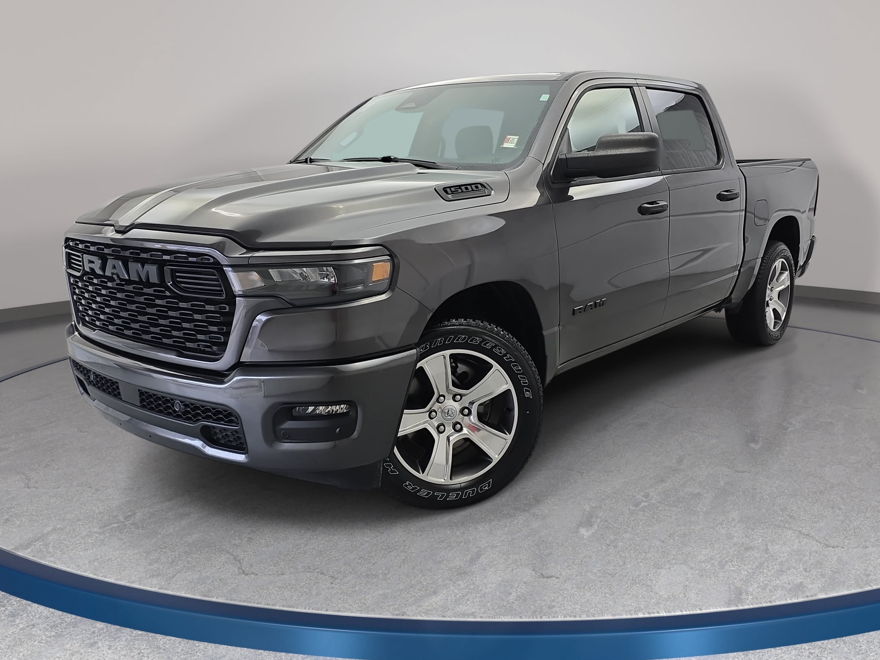 Used 2026 RAM 1500 Express RWD image 1