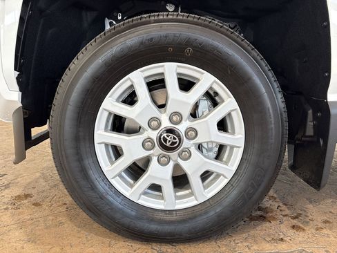 New 2026 Toyota Tacoma SR5 RWD image 10