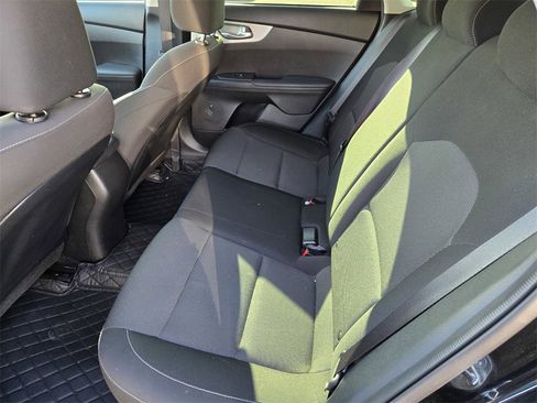 Used 2023 Kia Forte LXS image 10