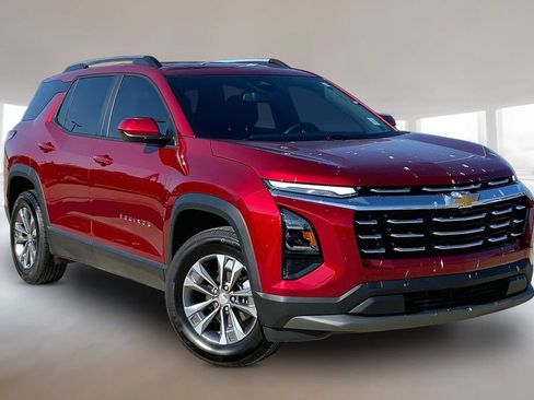 Used 2025 Chevrolet Equinox LT w/ Convenience Package II AWD/4WD image 12